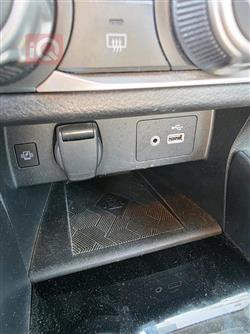 نيسان فيرسا